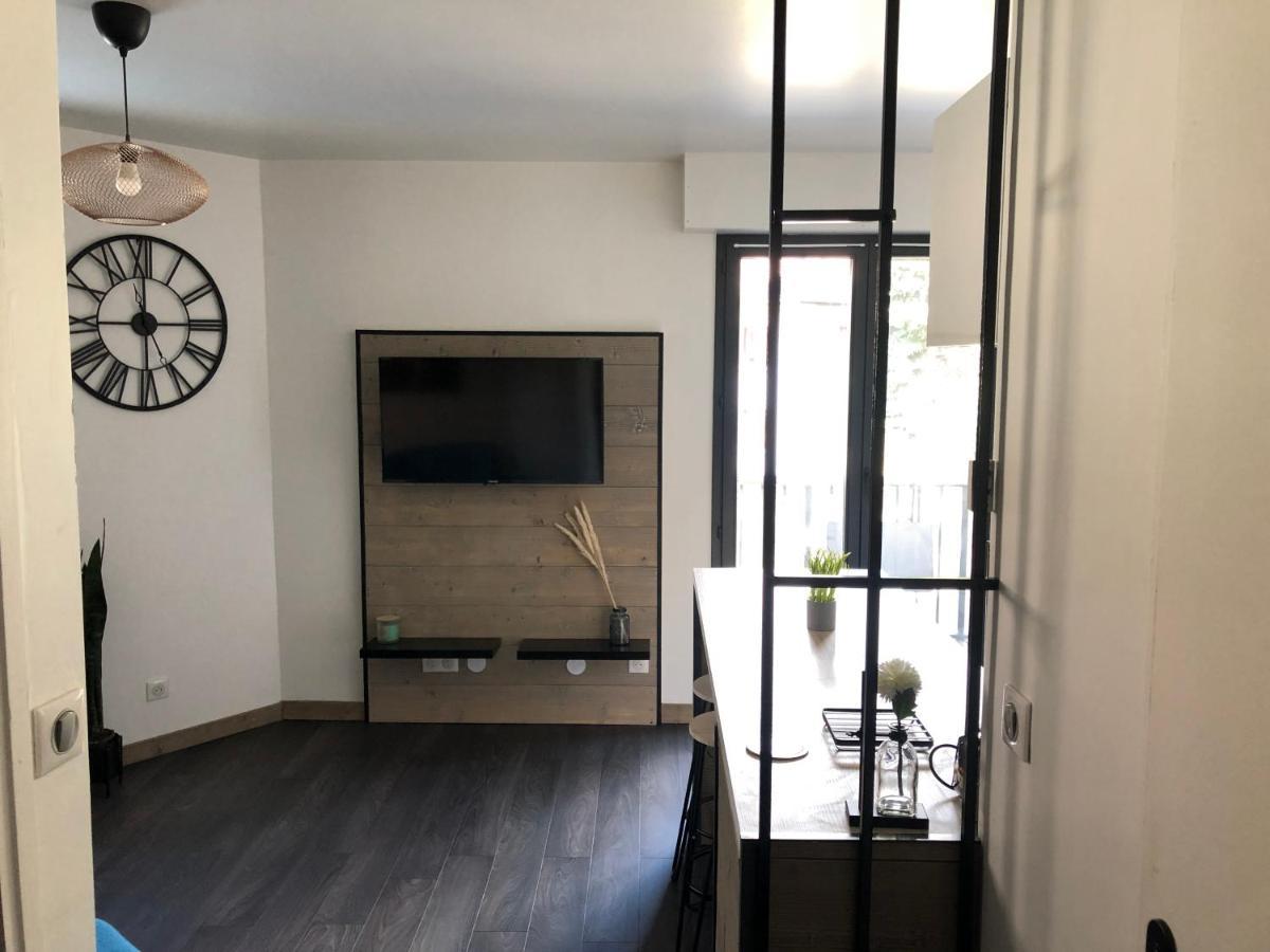 Appartement Cosy Proche De La Gare サン・ジャン・ド・モーリエンヌ エクステリア 写真
